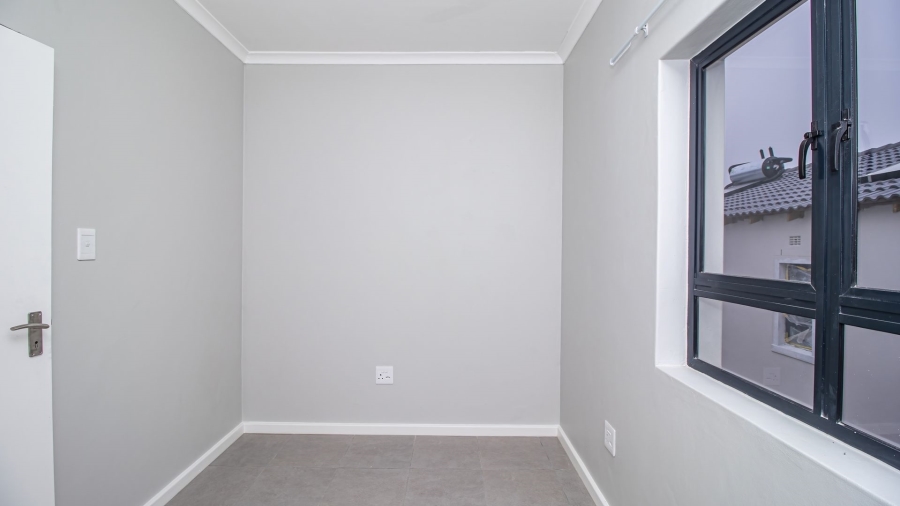 3 Bedroom Property for Sale in Rivergate Western Cape